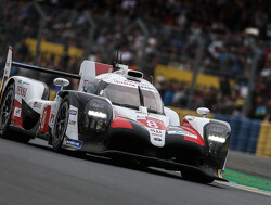 24 Hours of Le Mans: Alonso, Buemi and Nakajima win ahead of sister Toyota car